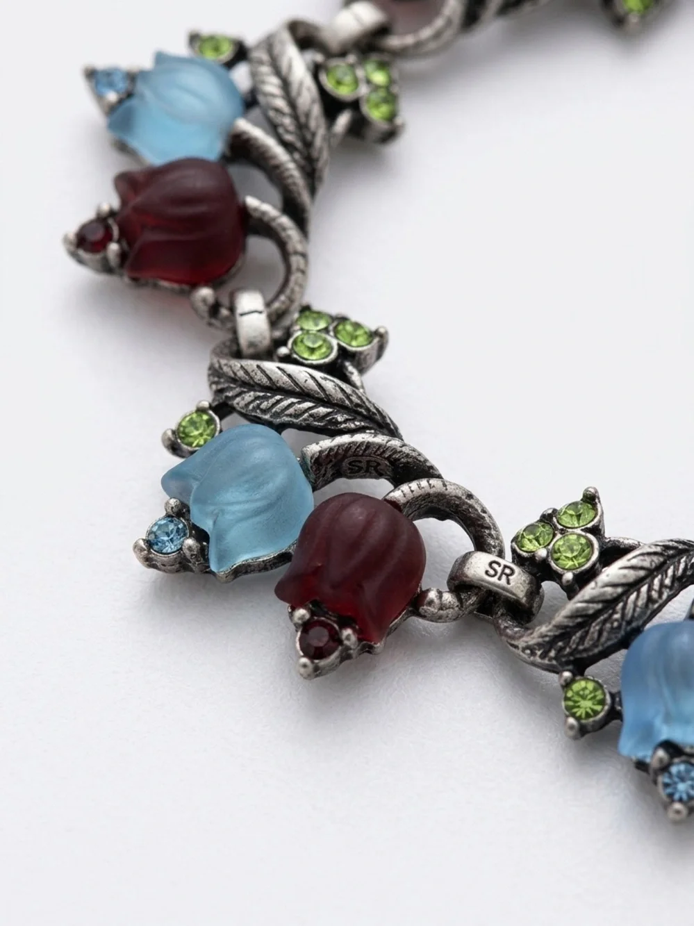 Sweet Romance Molded Glass Tulip Link Bracelet Vintage Style Floral Jewelry